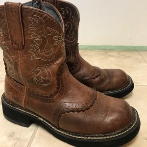 Ariat Womens Cowgirl Boots (Round Toe)